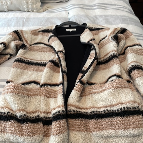 Lou & Grey Jackets & Blazers - Lou & Grey sweater jacket